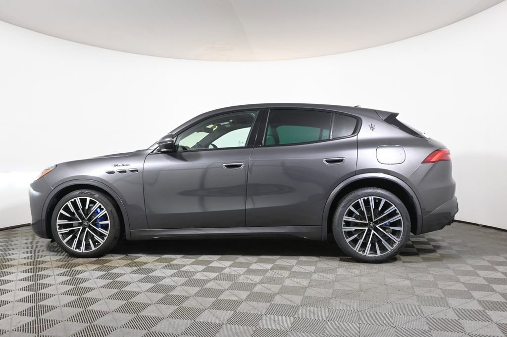 Used 2023 Maserati Grecale Modena AWD/4WD image 2