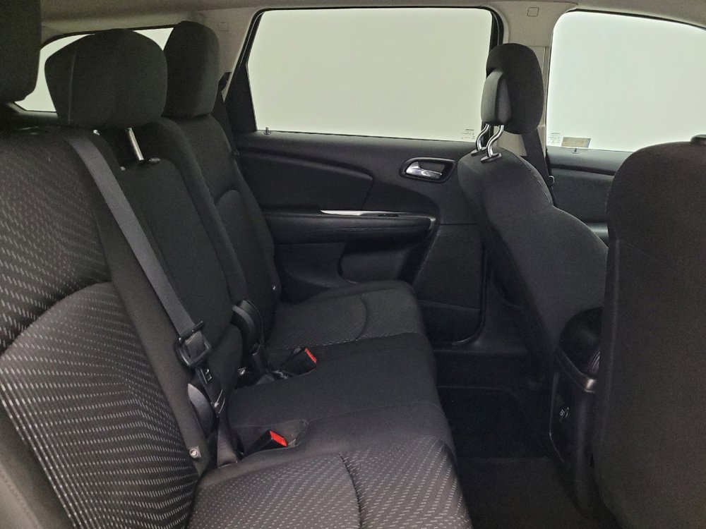 Used 2018 Dodge Journey SE image 19