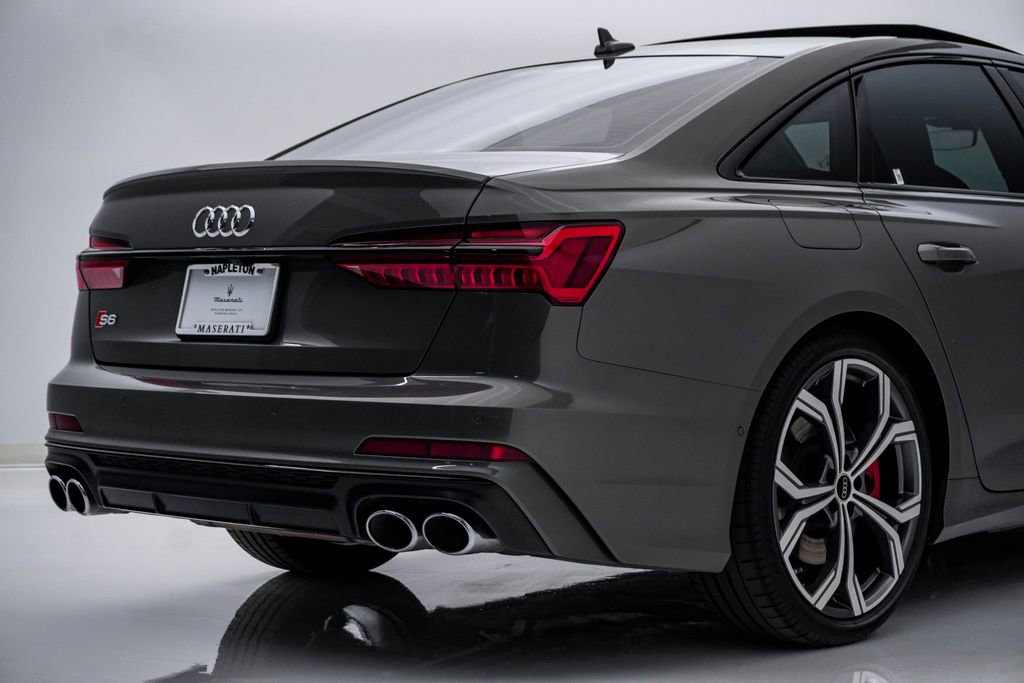 Used 2024 Audi S6 Premium Plus w/ Premium Plus Package image 12