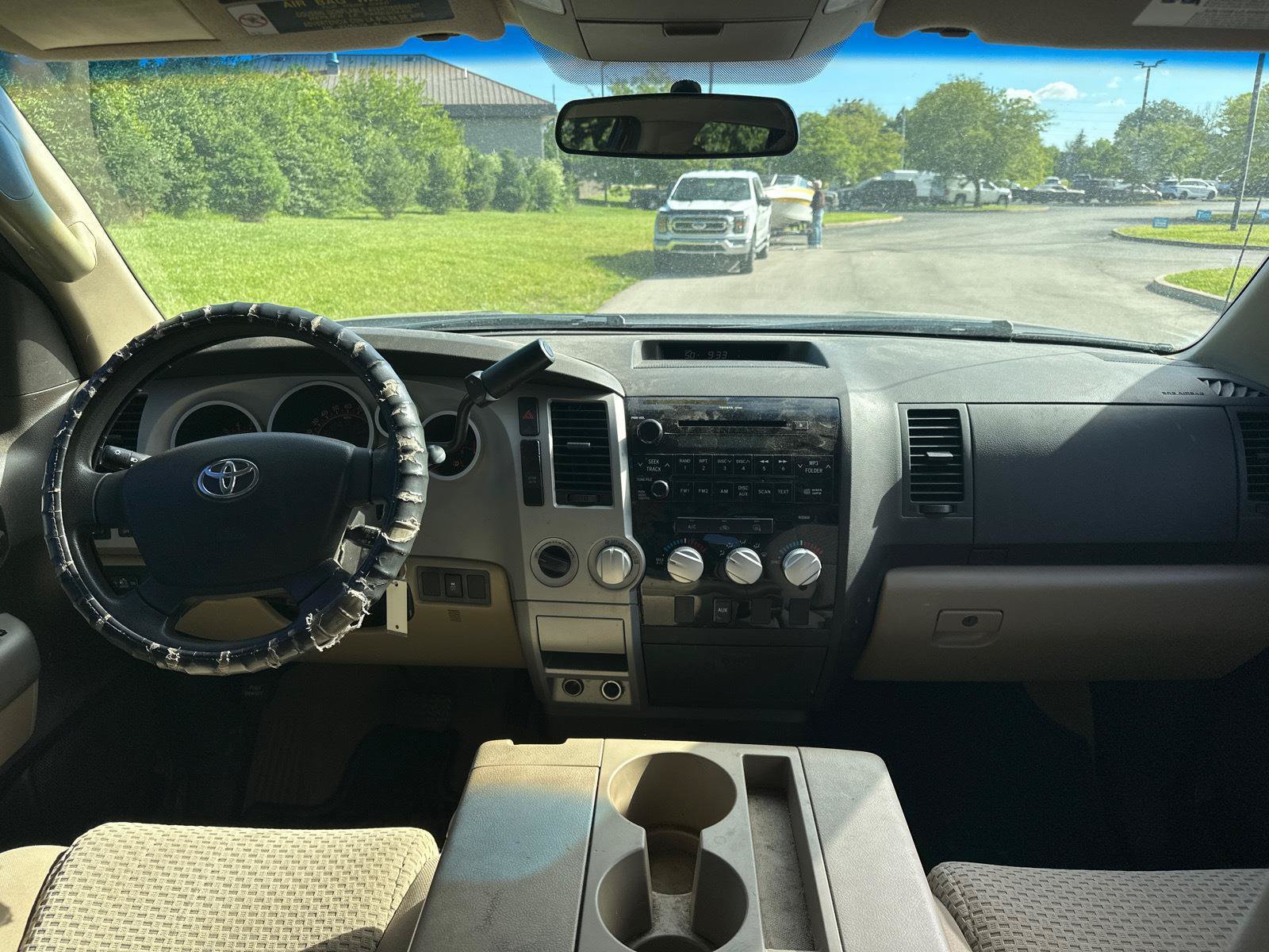 Used 2008 Toyota Tundra 4x4 Double Cab w/ Tow Pkg image 5