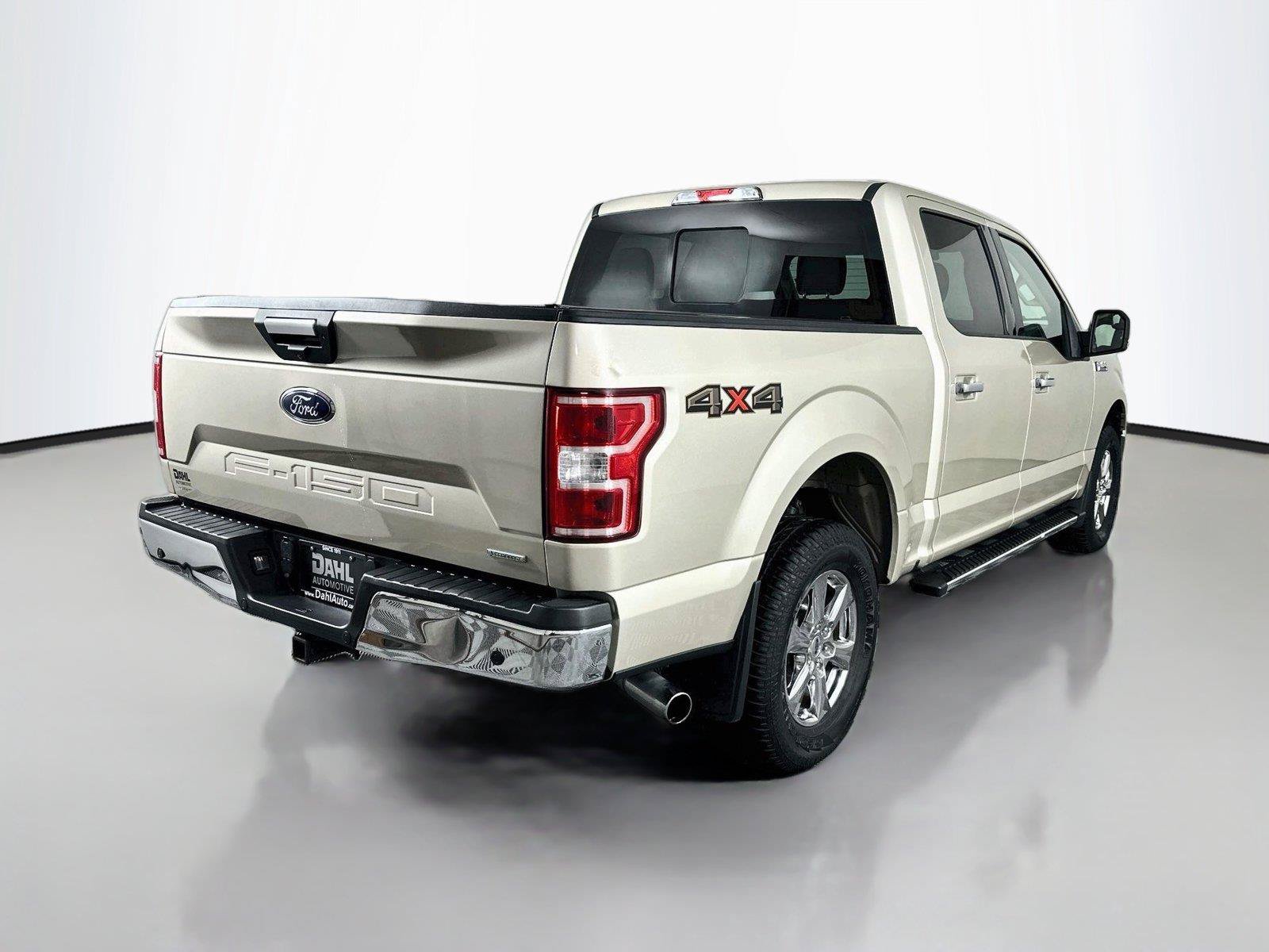 Used 2018 Ford F150 XLT w/ Equipment Group 302A Luxury AWD/4WD image 13