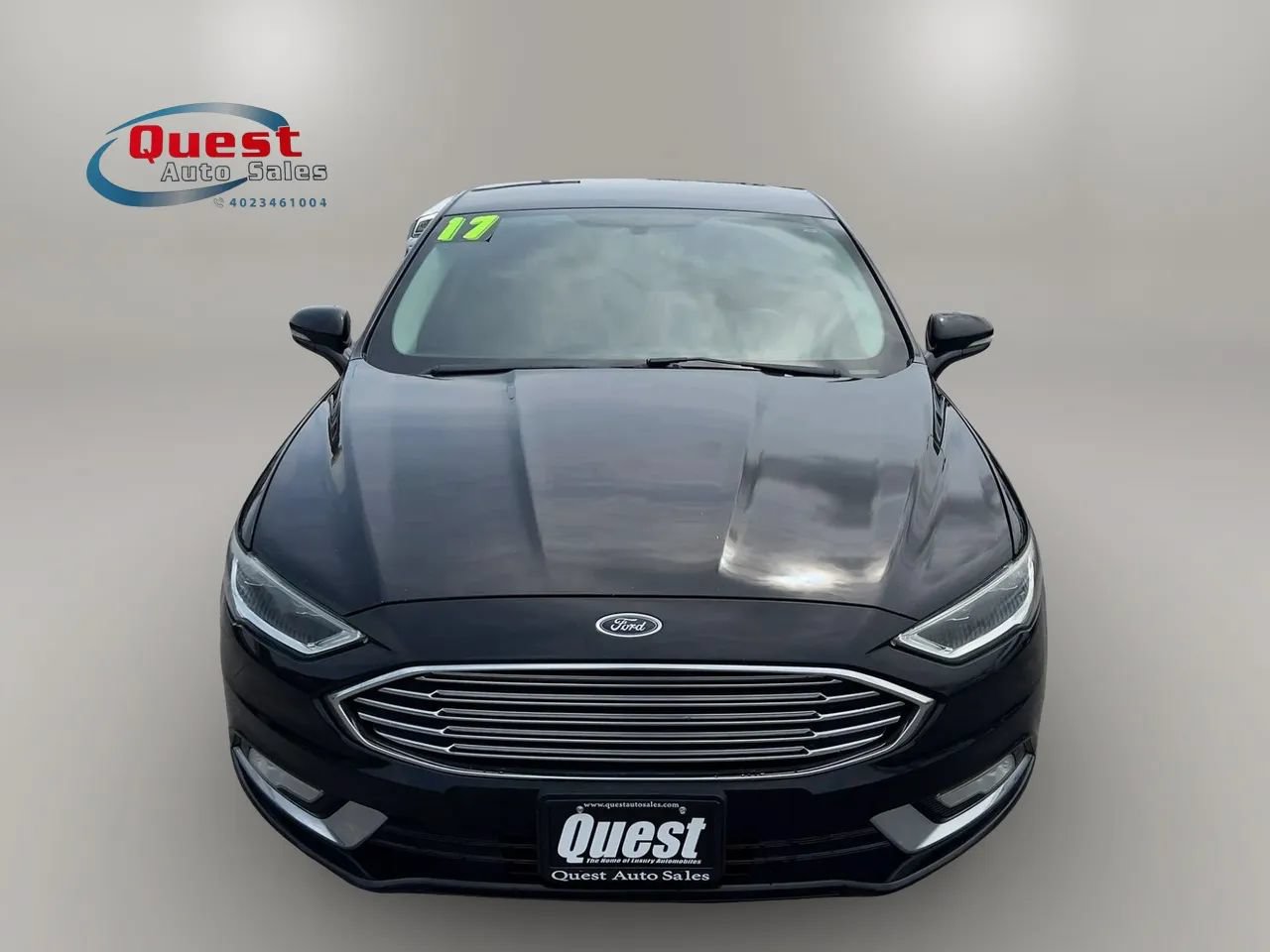 Used 2017 Ford Fusion Energi SE FWD image 2