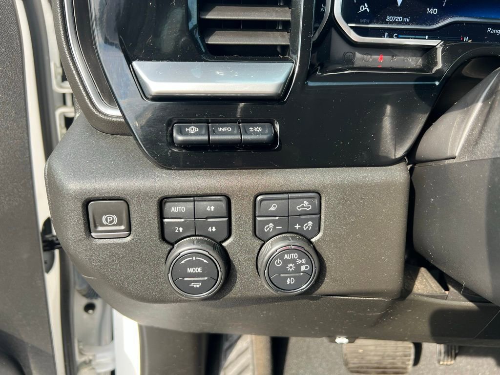 Used 2023 Chevrolet Silverado 1500 High Country w/ Technology Package image 47