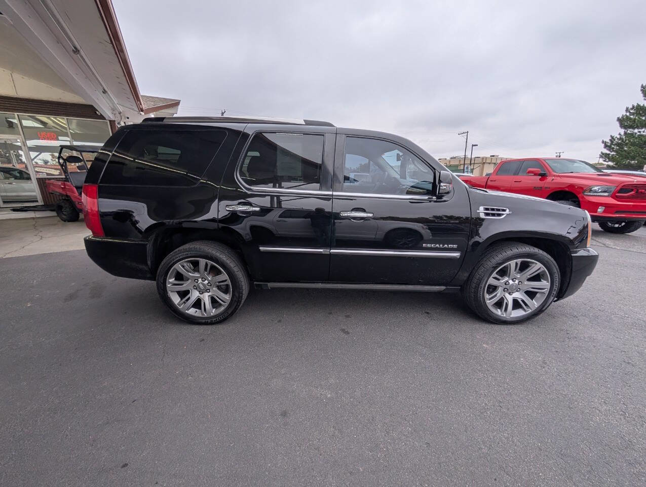 Used 2014 Cadillac Escalade Platinum image 8