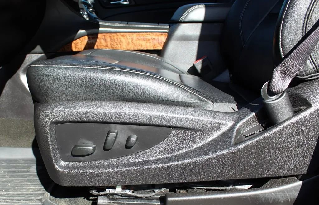 Used 2017 Chevrolet Tahoe Premier AWD/4WD image 12