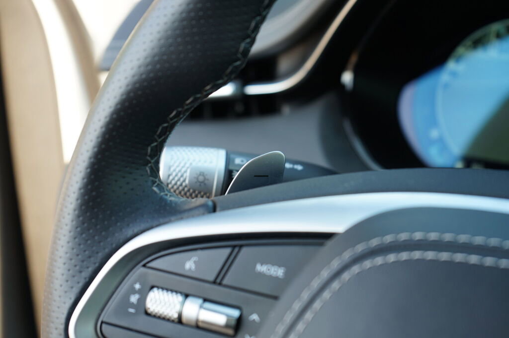 Used 2025 Genesis GV70 3.5T Sport w/ Sport Prestige Package image 24