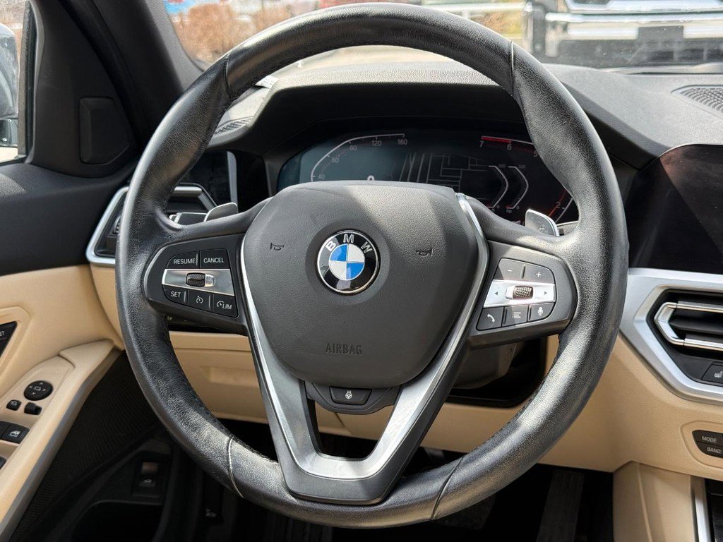 Used 2019 BMW 330i xDrive Sedan w/ Driving Assistance Package image 12