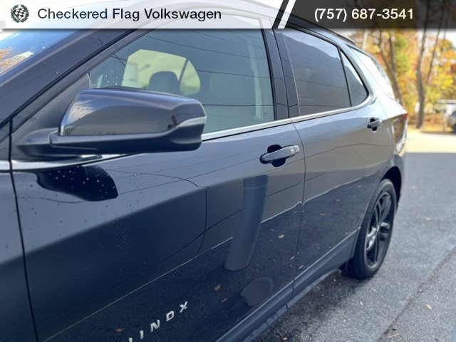 Used 2020 Chevrolet Equinox LT w/ Midnight Edition image 12