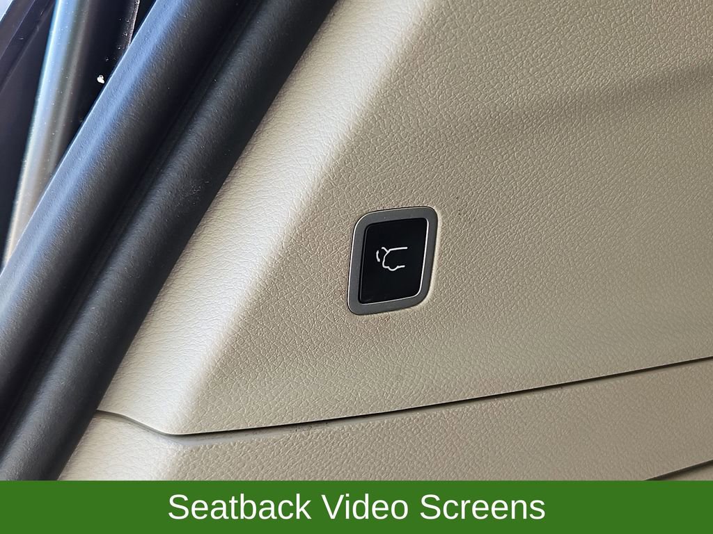 Used 2022 Chrysler Pacifica Touring-L w/ Uconnect Theater Family Group FWD image 31