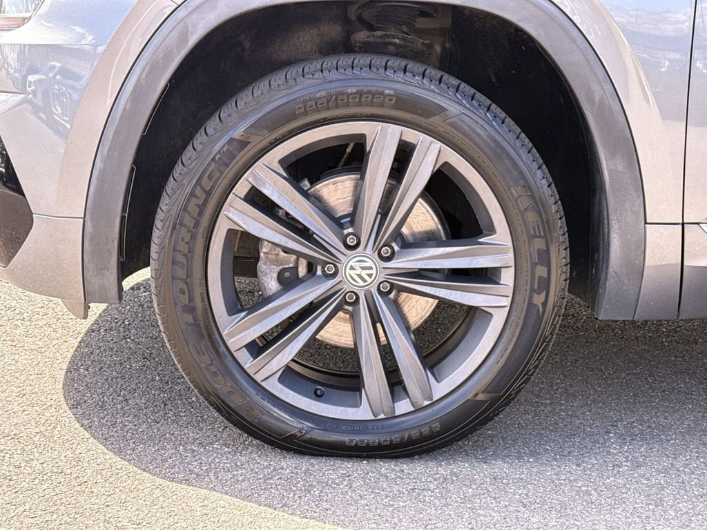 Used 2020 Volkswagen Atlas SE w/ Towing Package image 12