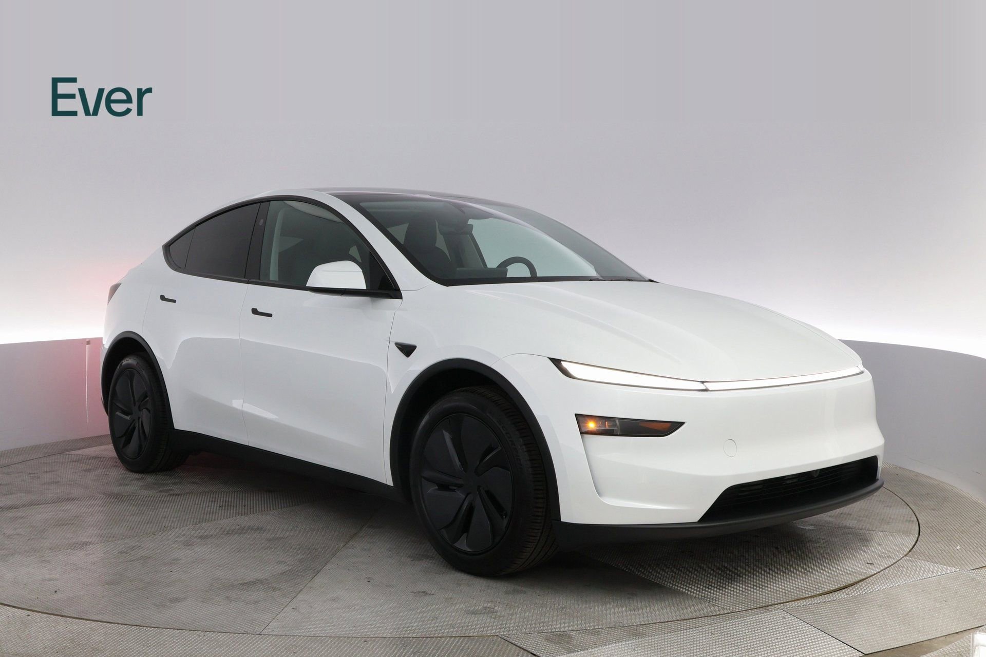 Used 2026 Tesla Model Y 2WD image 4