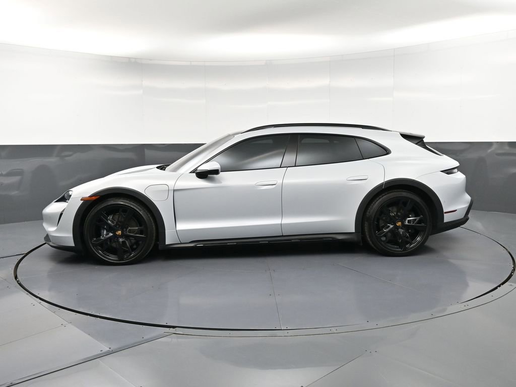 Certified 2024 Porsche Taycan 4 Cross Turismo AWD/4WD image 2