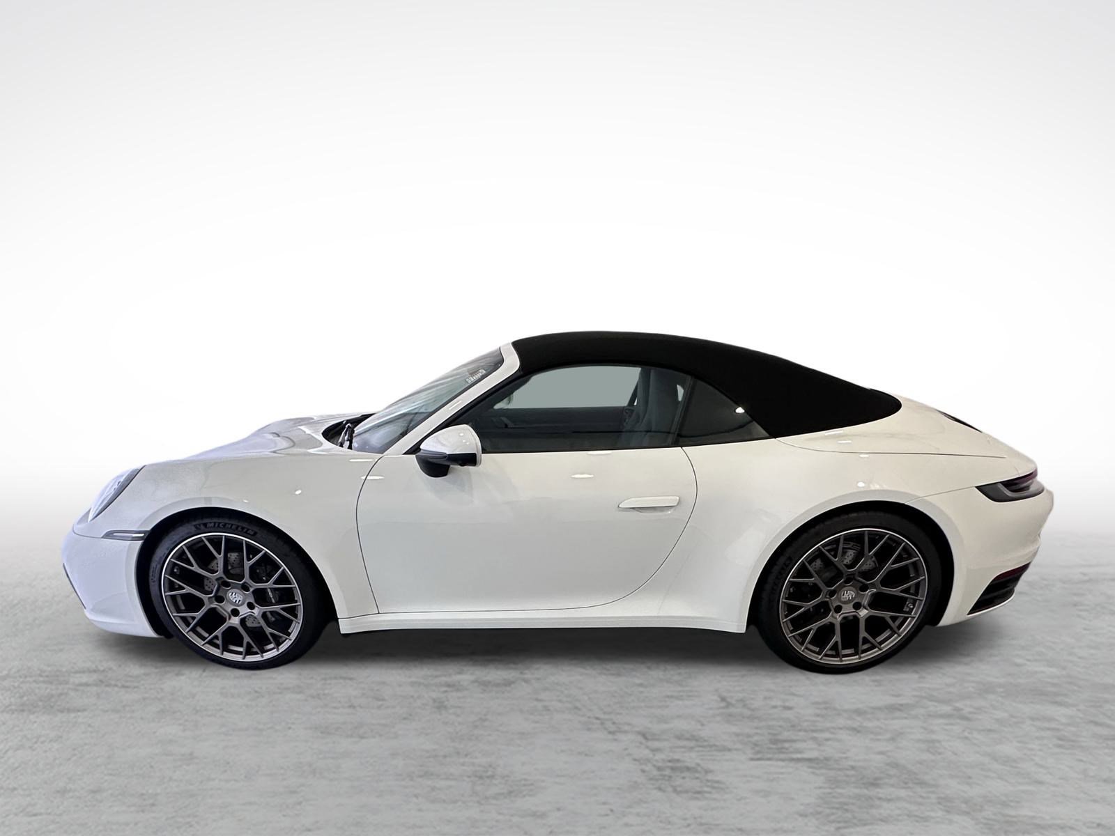 Used 2023 Porsche 911 Carrera image 8
