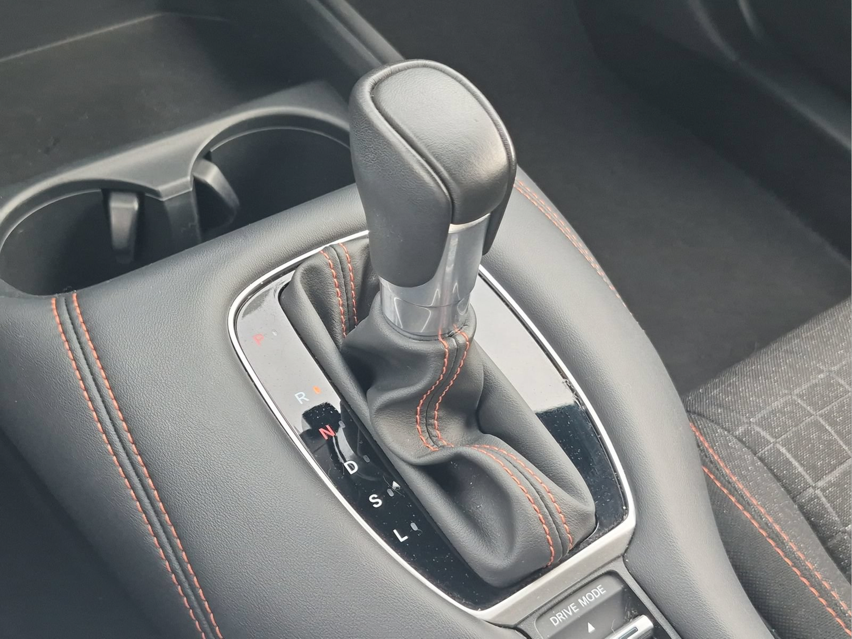 Certified 2025 Honda HR-V Sport image 15