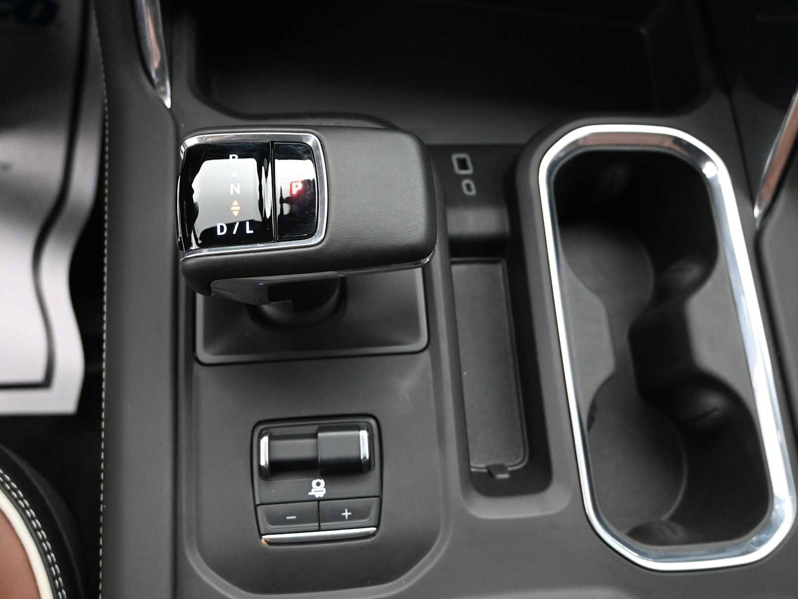 Used 2025 GMC Sierra 1500 Denali Ultimate image 15