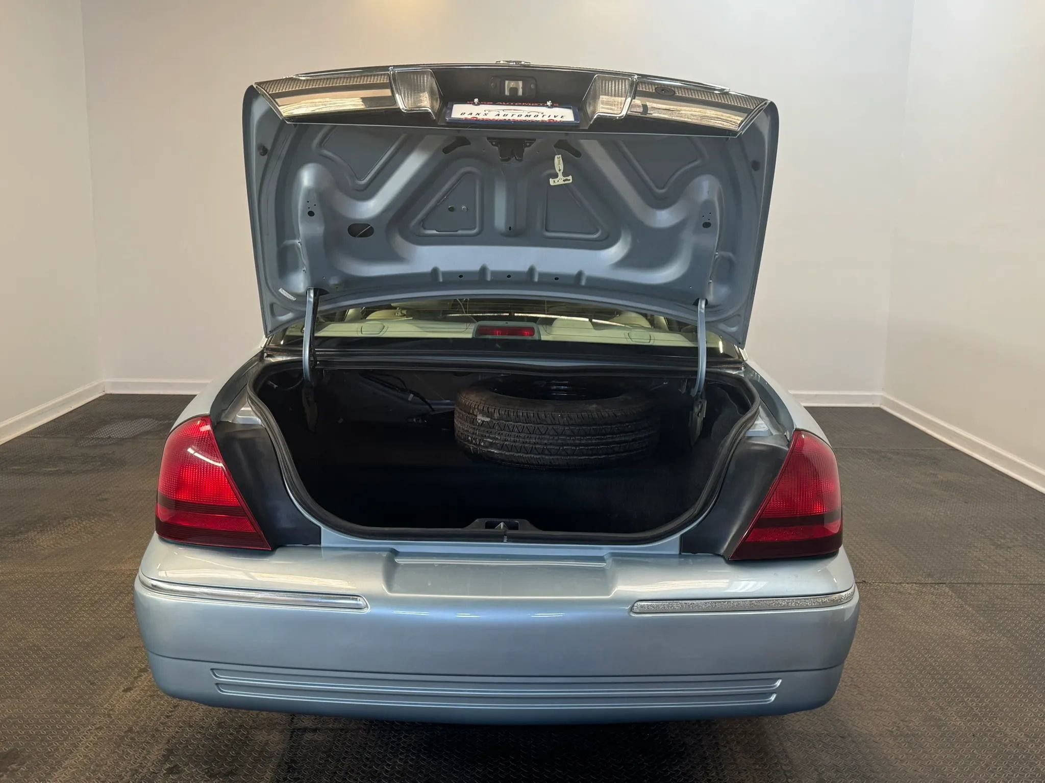 Used 2006 Mercury Grand Marquis LS image 24