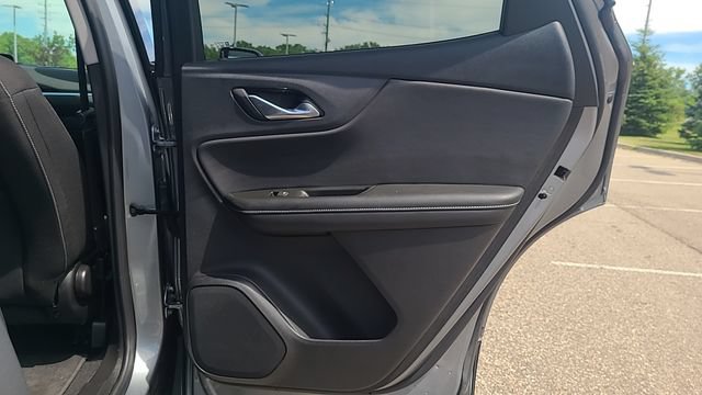 Used 2025 Chevrolet Blazer LT AWD/4WD image 17