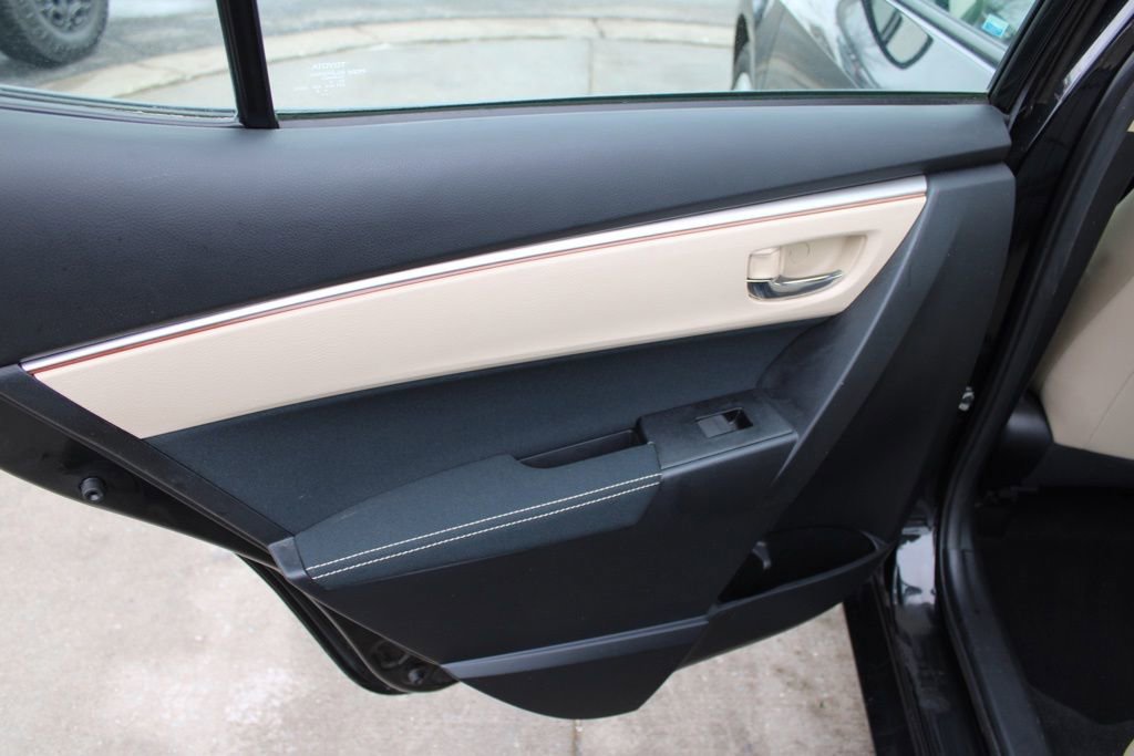 Used 2014 Toyota Corolla LE image 24