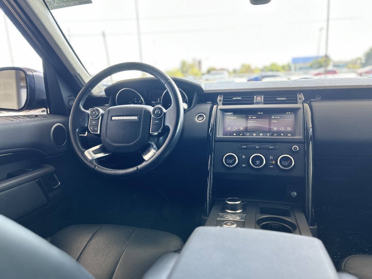 Used 2018 Land Rover Discovery SE AWD/4WD image 62