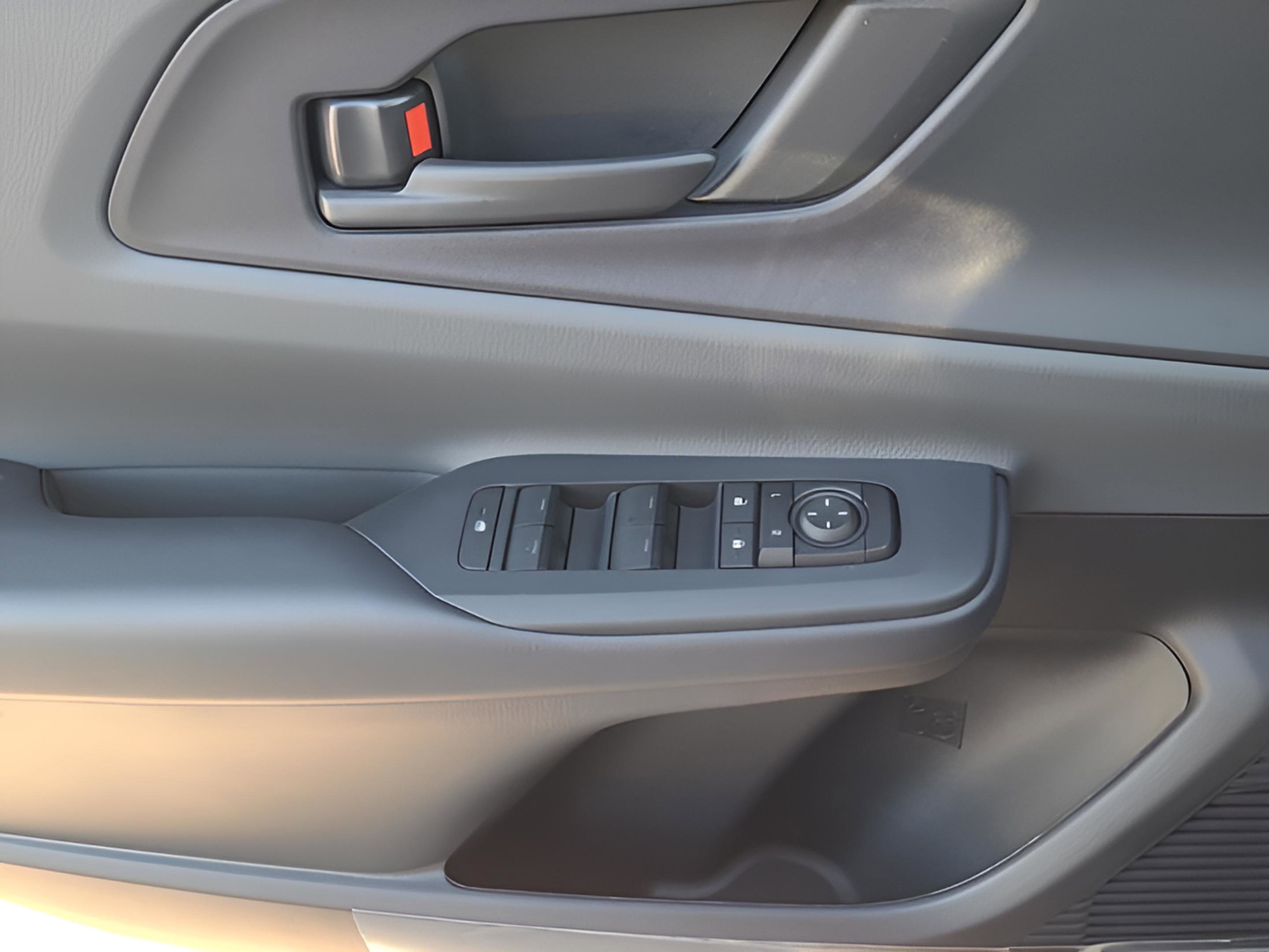 New 2026 Toyota Prius LE FWD image 23