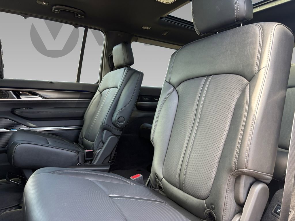 New 2026 Jeep Grand Wagoneer Summit w/ Rear Seat Video Group I image 4