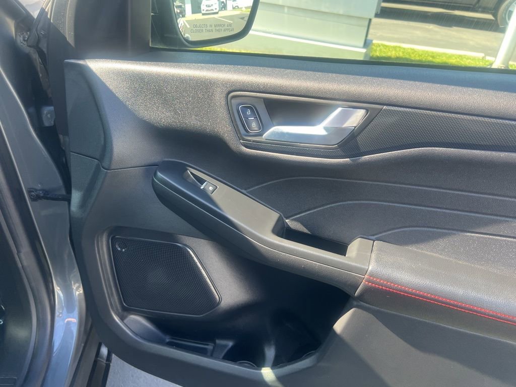 Used 2024 Ford Escape ST-Line image 40