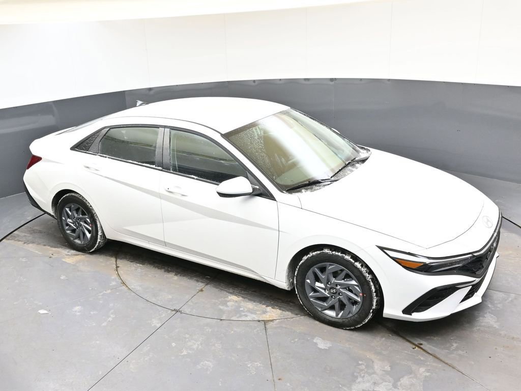 New 2026 Hyundai Elantra Blue image 45