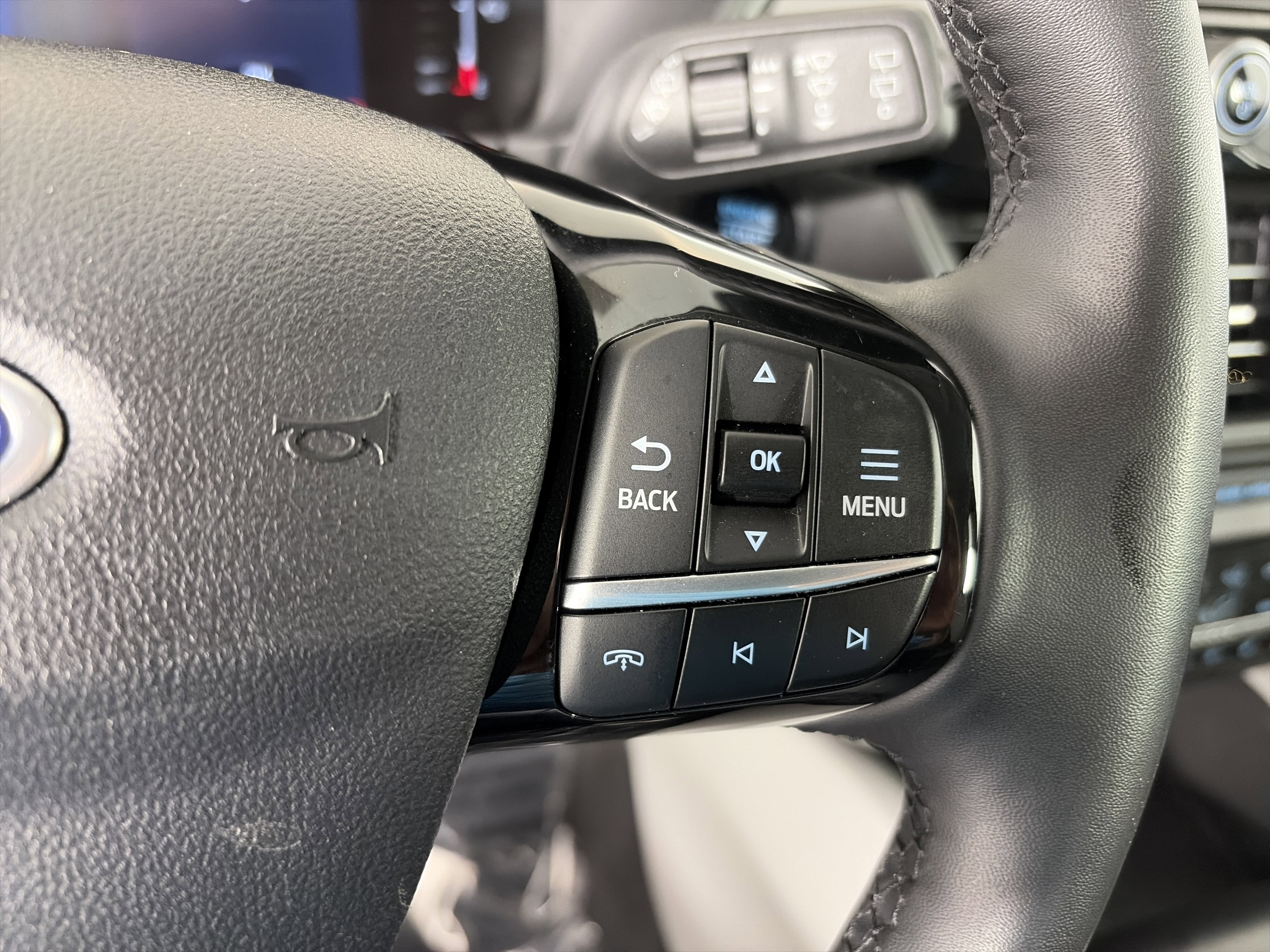 Used 2023 Ford Escape Active image 33