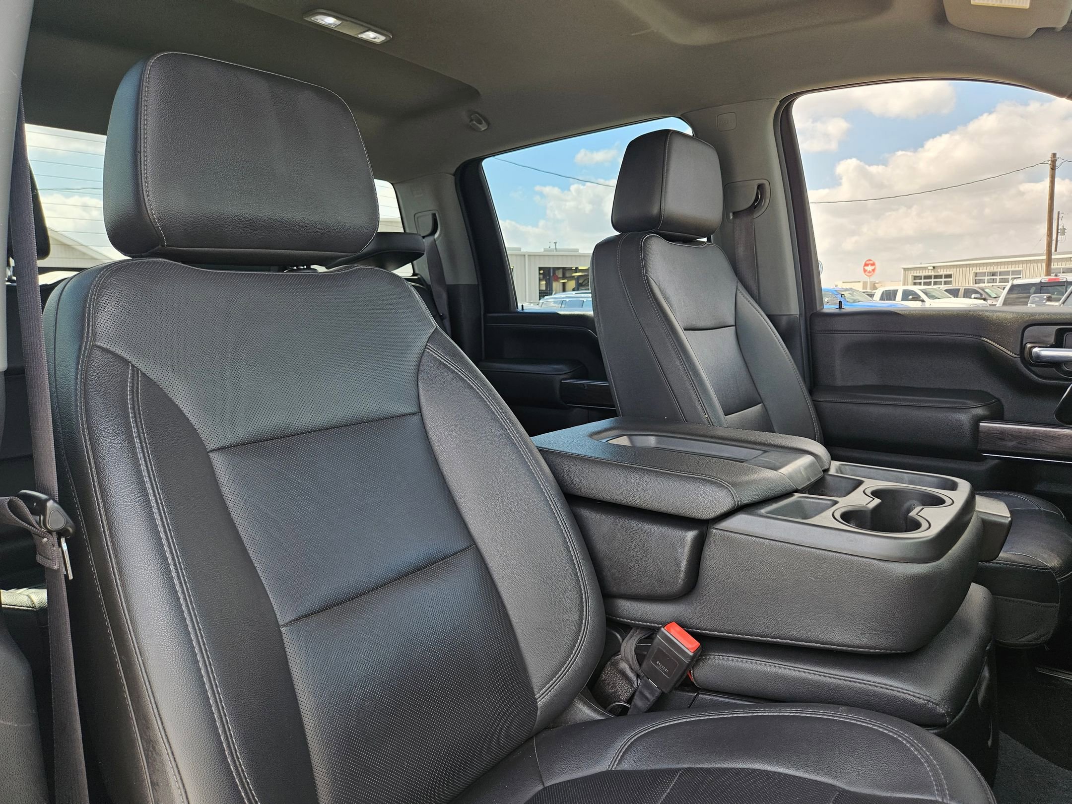 Used 2021 Chevrolet Silverado 2500 LTZ image 30