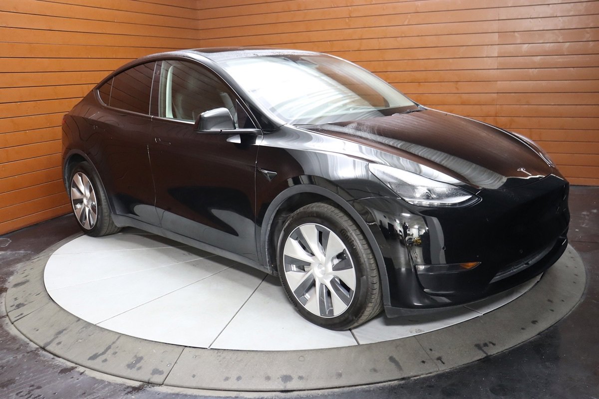 Used 2022 Tesla Model Y Long Range AWD/4WD image 60