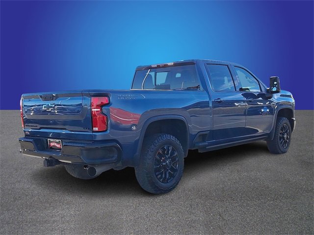 Used 2025 Chevrolet Silverado 2500 LTZ w/ LTZ Plus Package image 4
