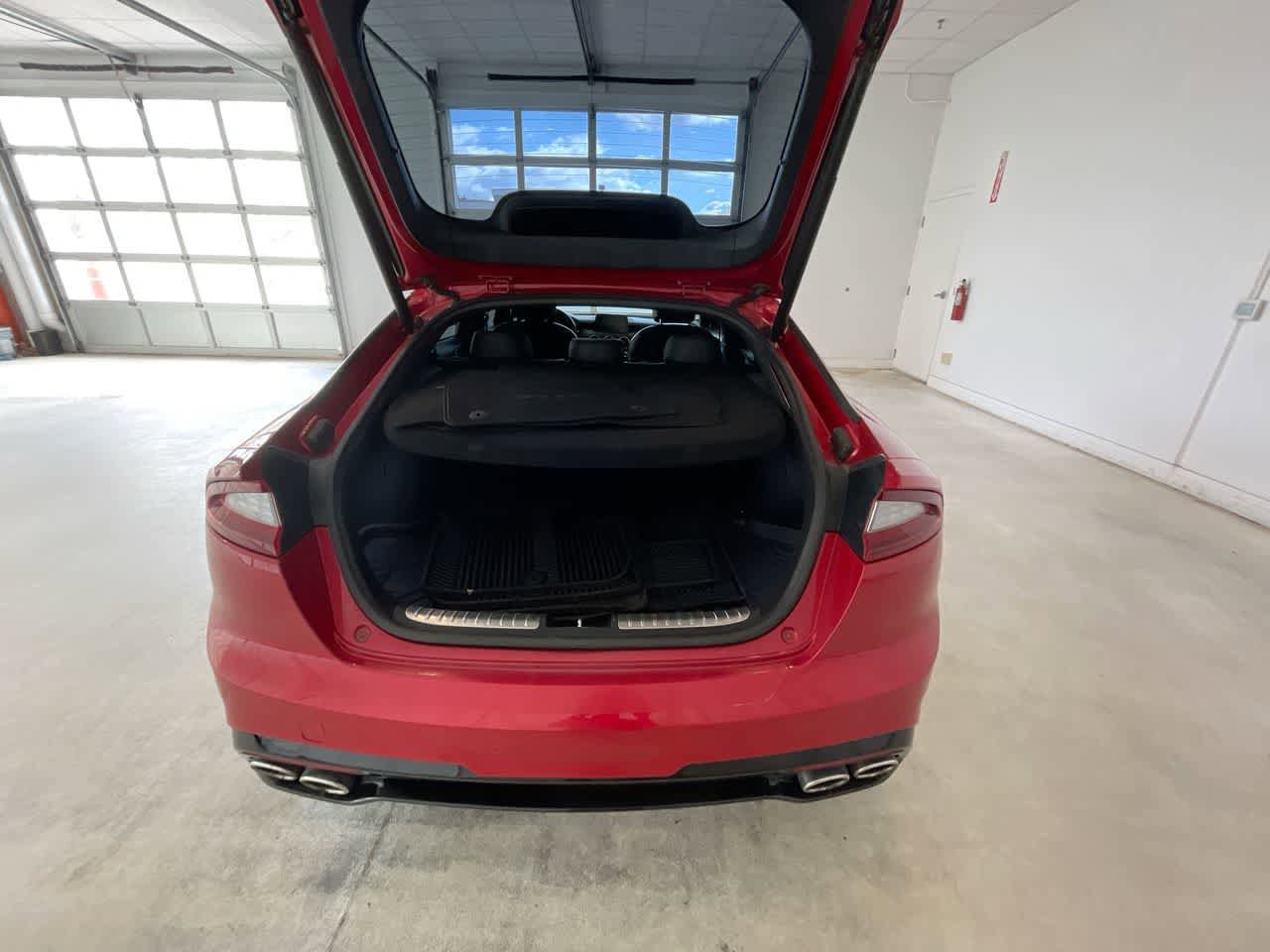 Used 2018 Kia Stinger GT2 AWD/4WD image 24
