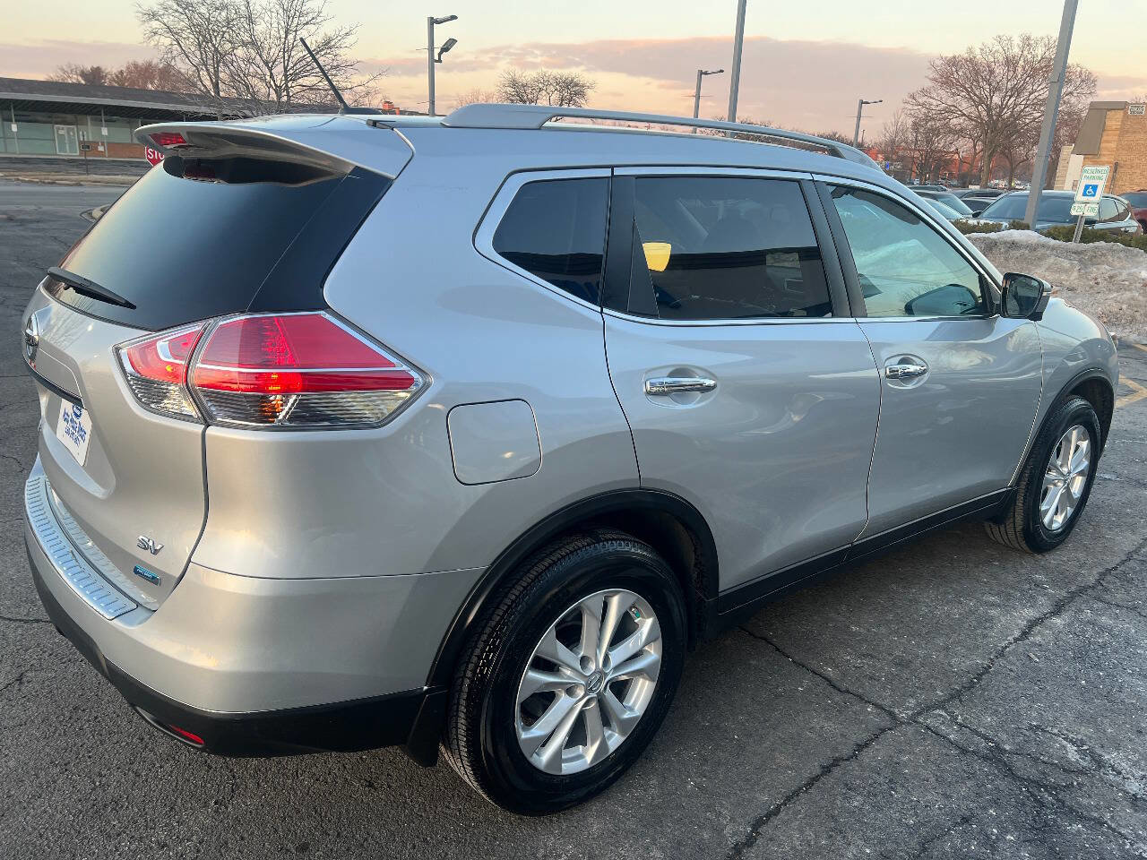 Used 2014 Nissan Rogue SV w/ SV Premium Package image 13