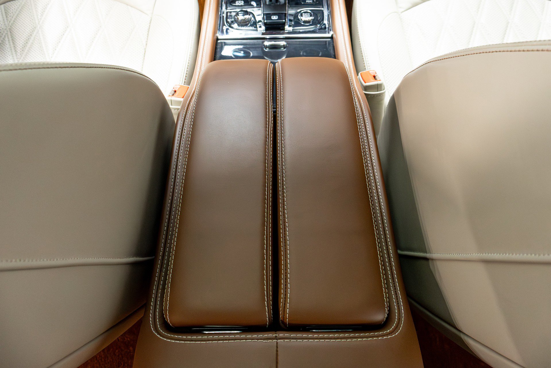 Used 2017 Bentley Mulsanne Speed image 37