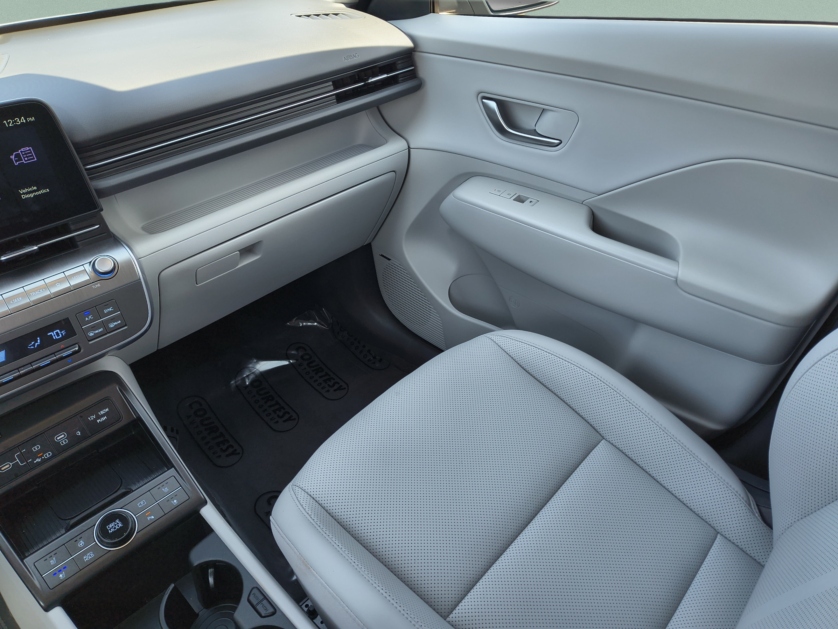 Certified 2026 Hyundai Kona Limited FWD image 16