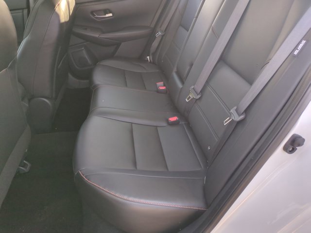 Used 2022 Nissan Sentra SR w/ SR Premium Package image 19