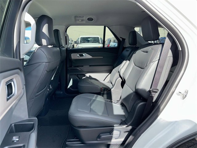 New 2026 Ford Explorer Active image 14