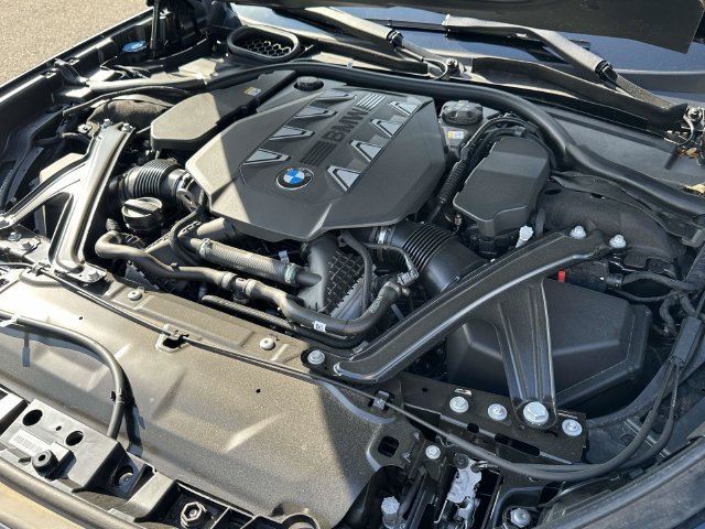 Used 2026 BMW 760i xDrive w/ Executive Package AWD/4WD image 15