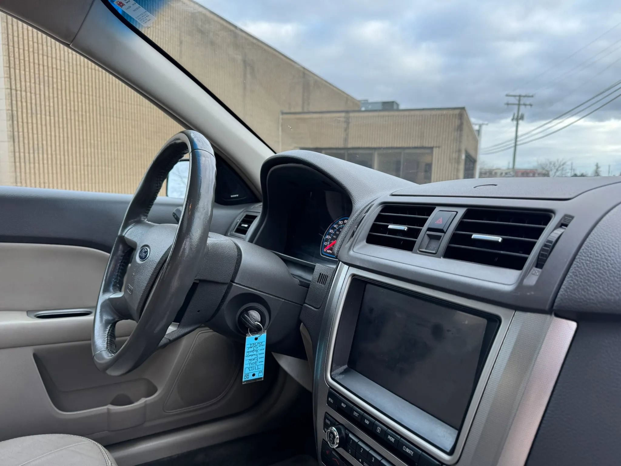 Used 2011 Ford Fusion Hybrid w/ 502A Rapid Spec Order Code image 27