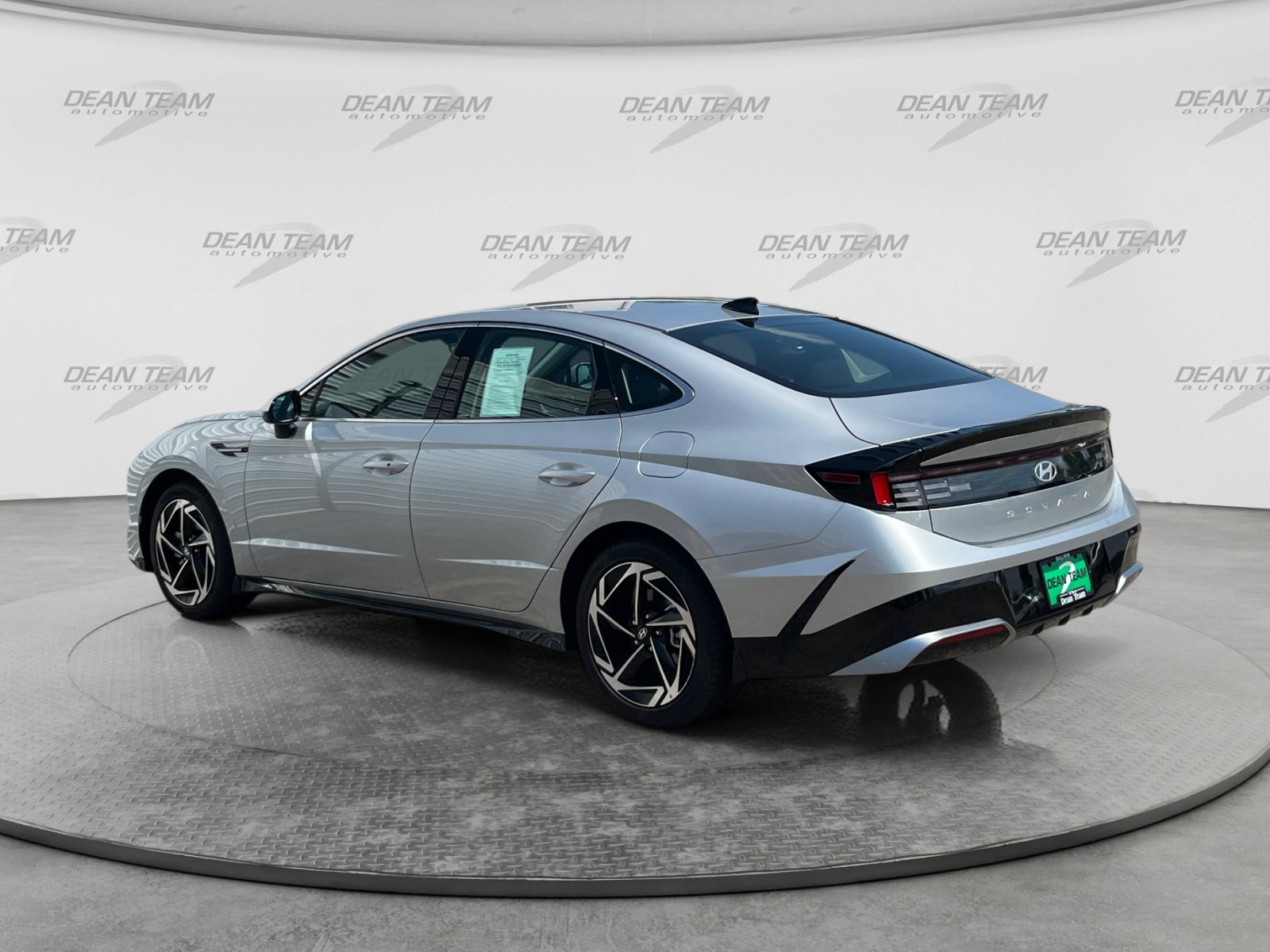 Used 2026 Hyundai Sonata SEL FWD image 6