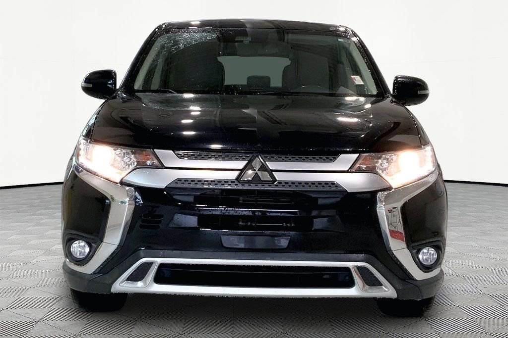 Used 2020 Mitsubishi Outlander LE FWD image 2