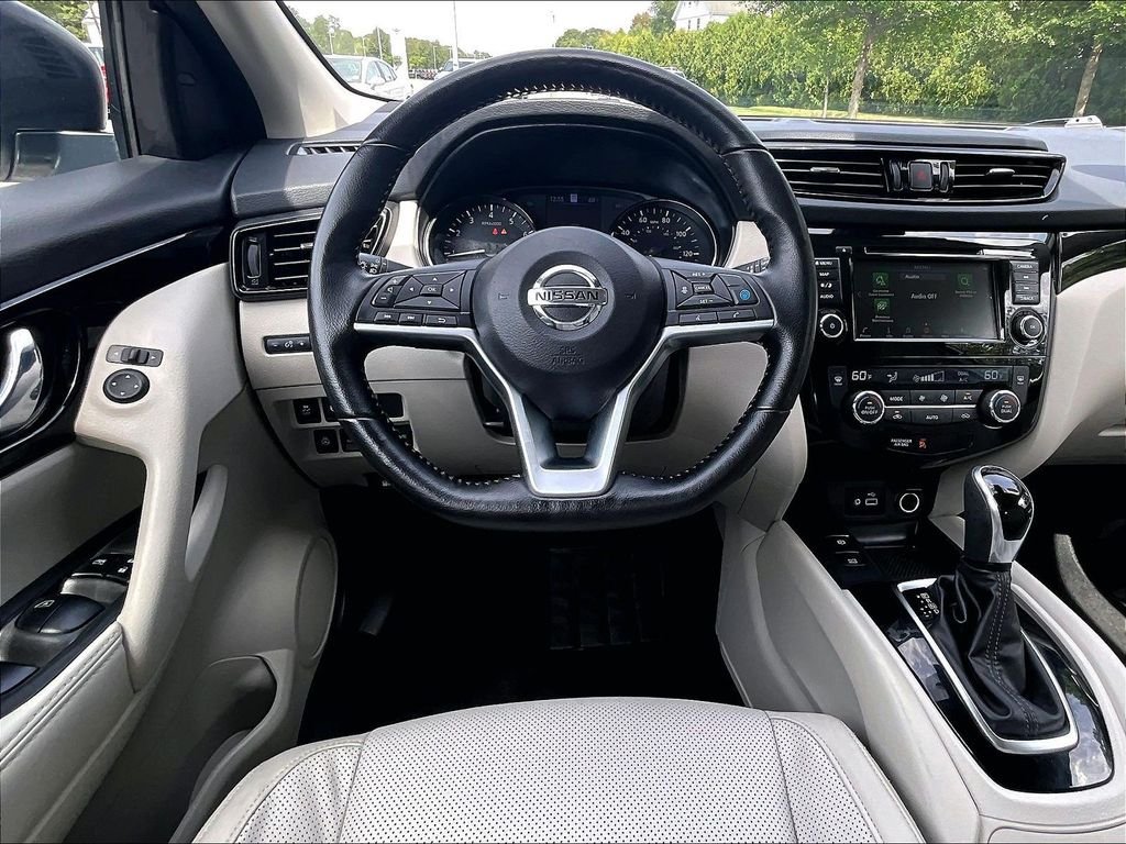 Used 2022 Nissan Rogue Sport SL AWD/4WD image 17