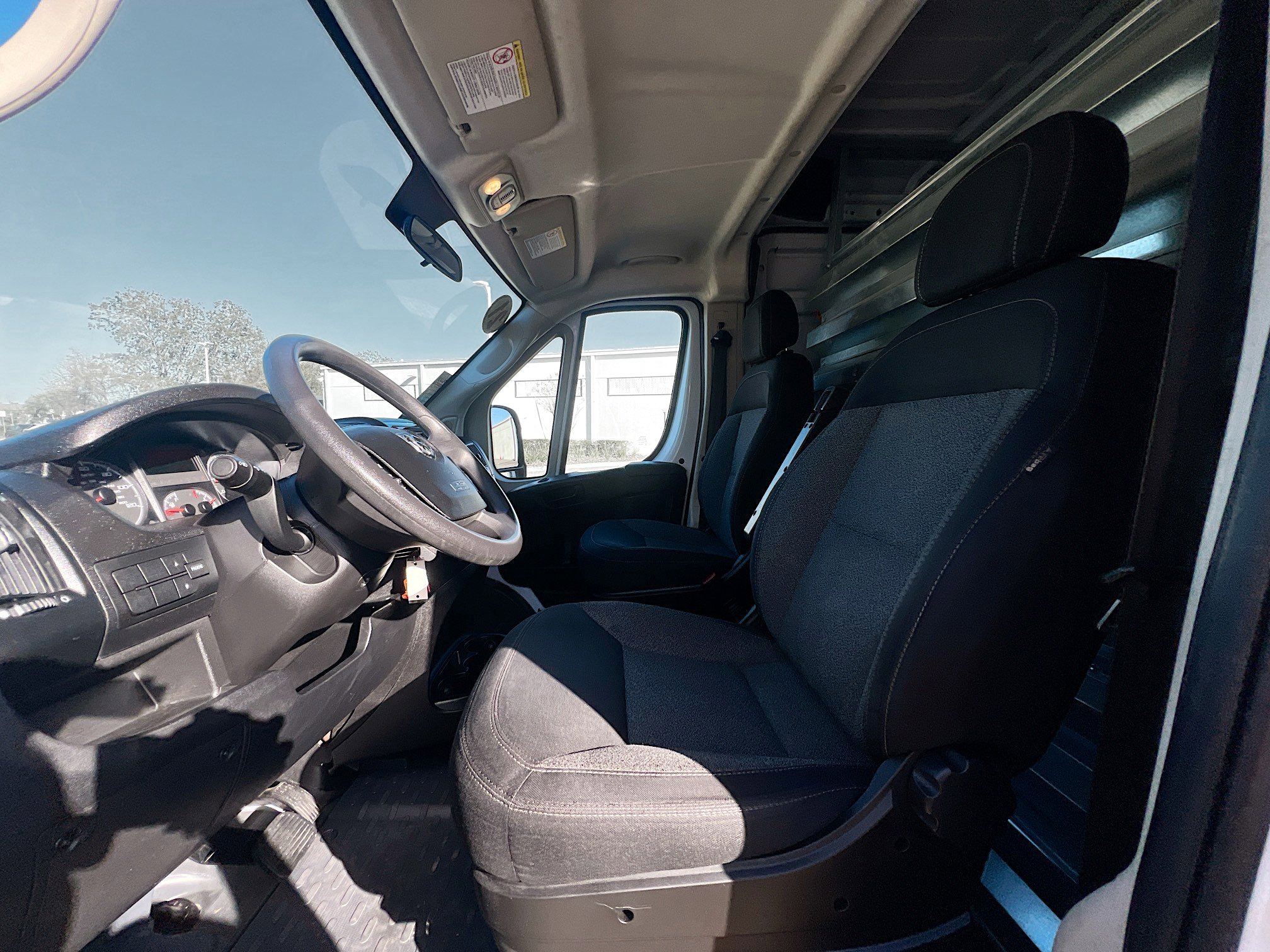 Used 2021 RAM ProMaster 2500 FWD image 12
