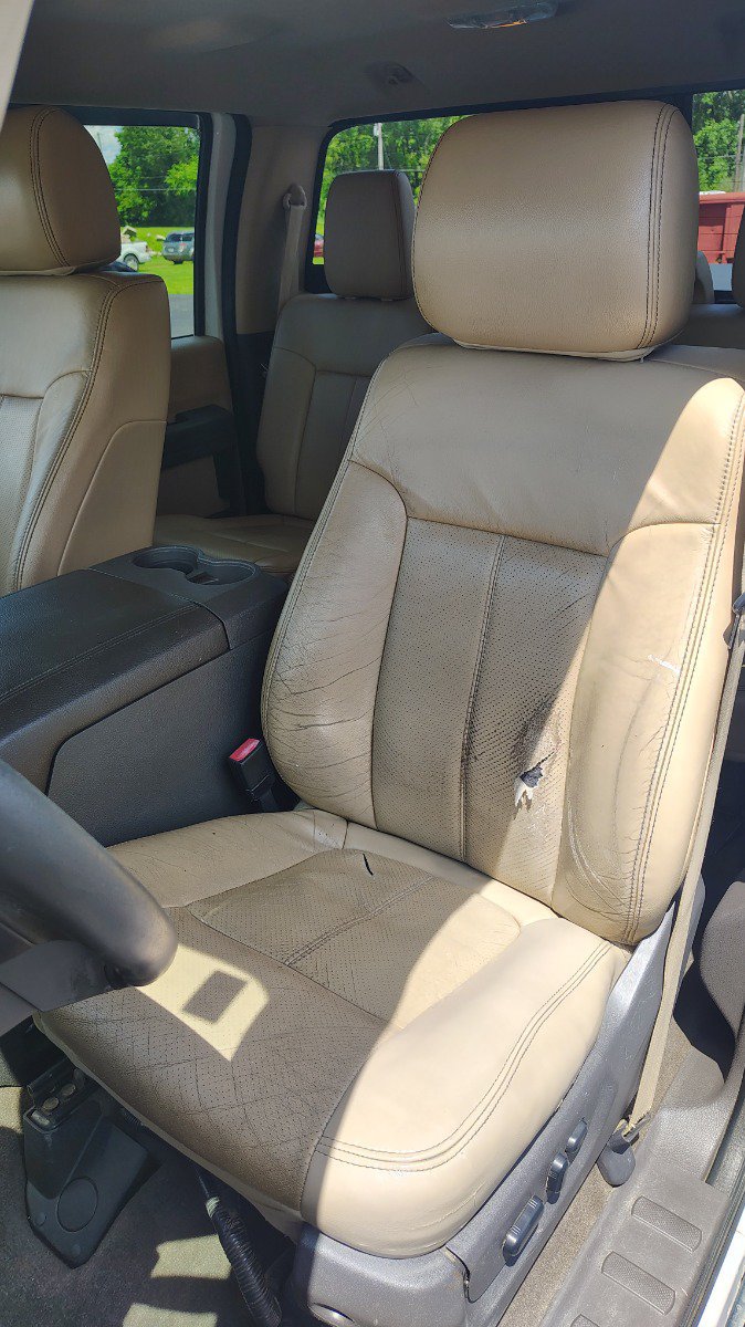 Used 2013 Ford F250 Lariat w/ Chrome Pkg AWD/4WD image 16