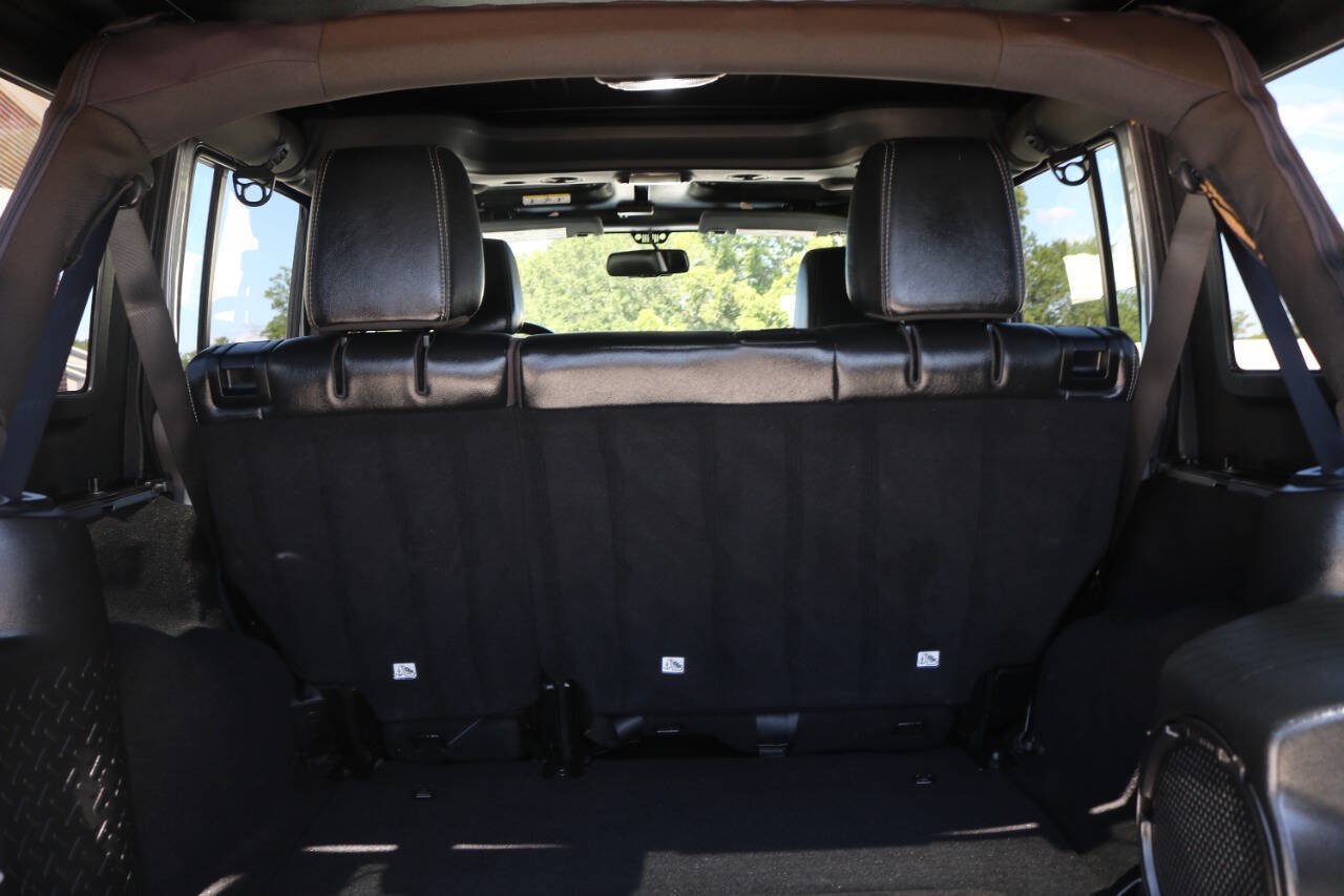 Used 2014 Jeep Wrangler Unlimited Rubicon AWD/4WD image 98