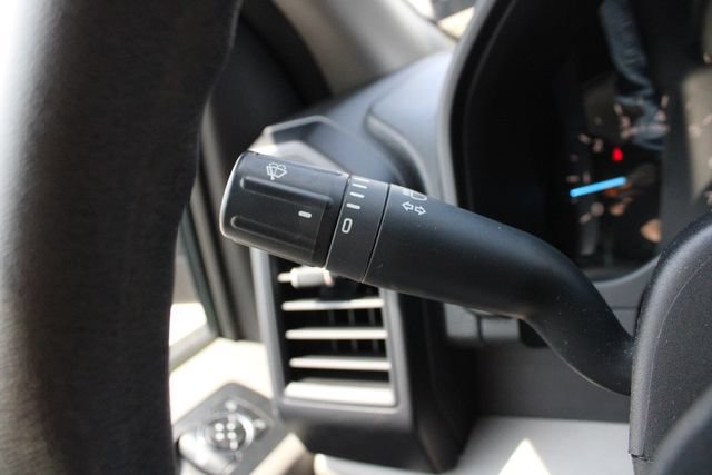 Used 2019 Ford F150 XL w/ Equipment Group 101A Mid AWD/4WD image 9