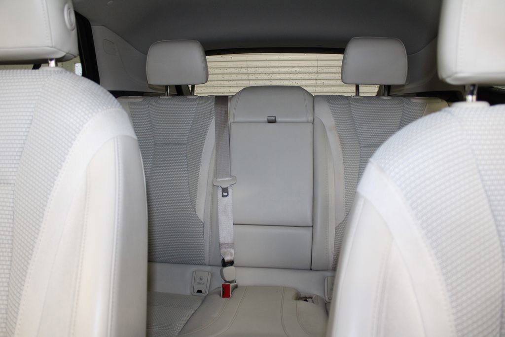 Used 2023 Buick Envision Preferred image 31