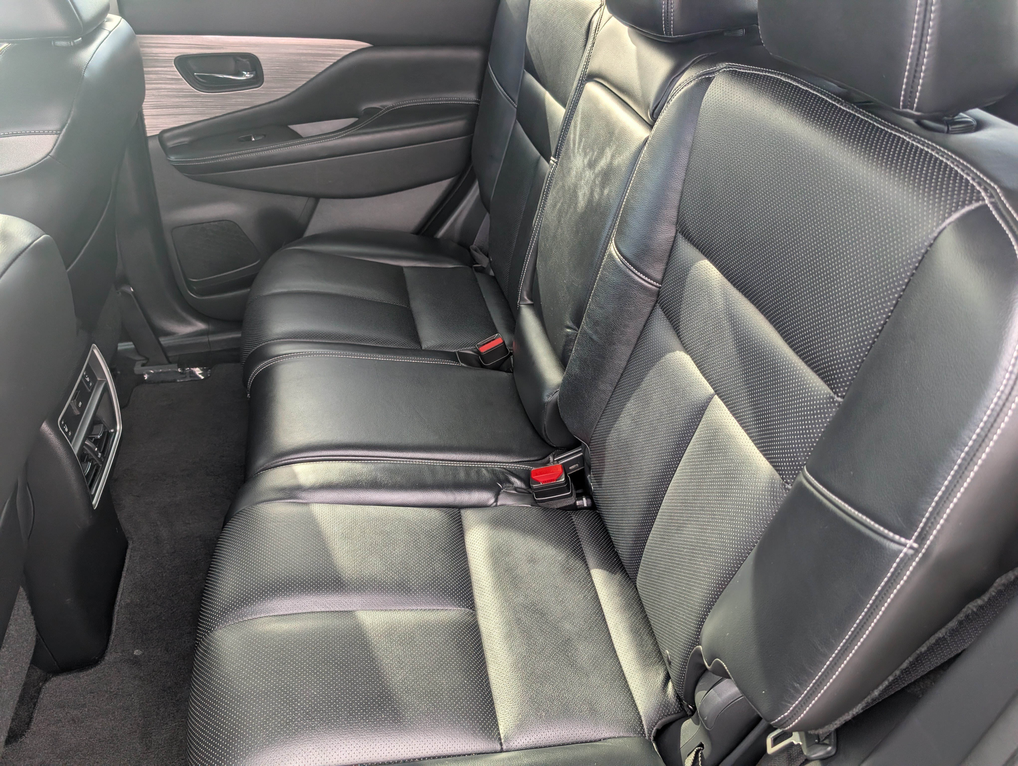 Used 2015 Nissan Murano Platinum w/ Platinum Technology Package AWD/4WD image 26