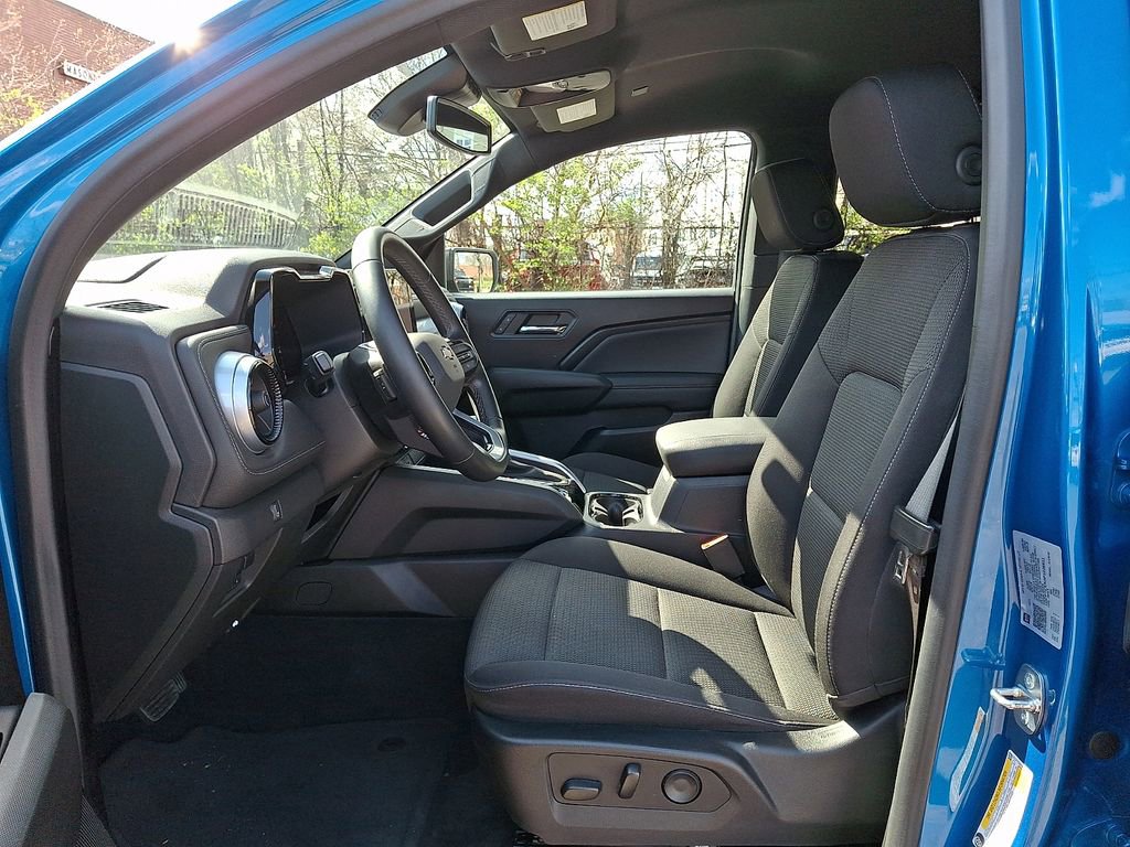 Used 2023 Chevrolet Colorado LT w/ LT Convenience Package II image 13