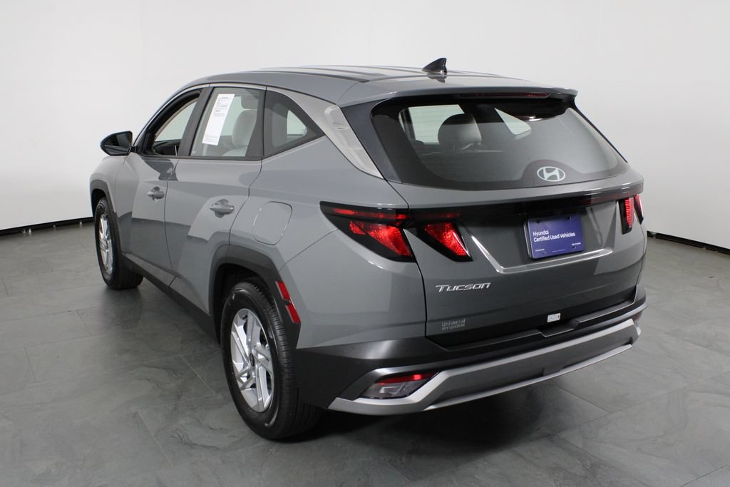 Certified 2026 Hyundai Tucson SE FWD image 4